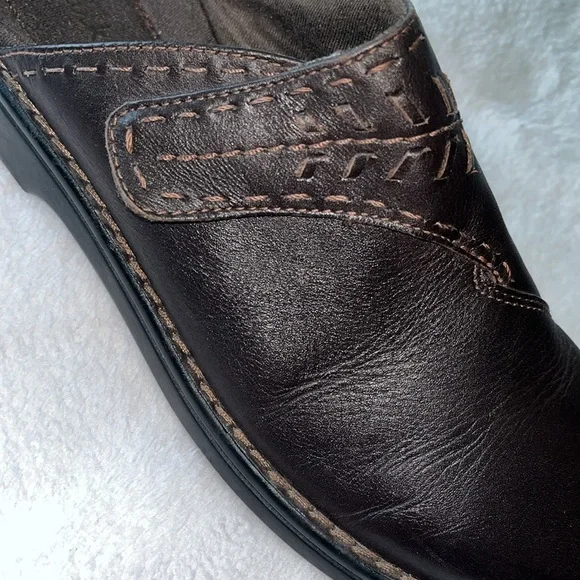 Clarks Shoes - Picture 6 of 11